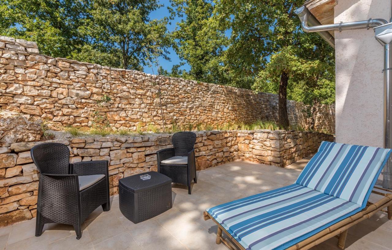 Family Villa Lipica With Private Pool And Jacuzzi Pazin Εξωτερικό φωτογραφία