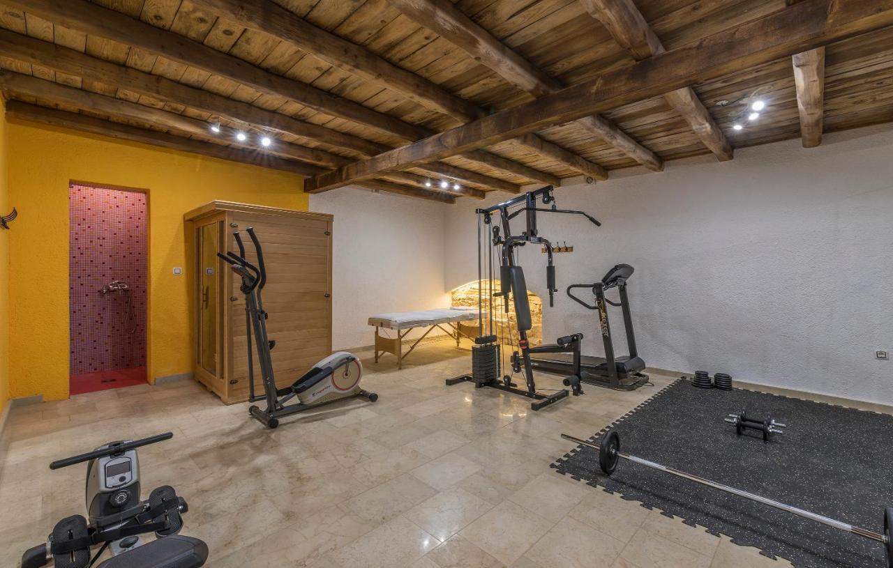 Family Villa Lipica With Private Pool And Jacuzzi Pazin Εξωτερικό φωτογραφία